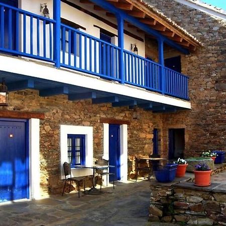 Vila Casa Camarga Santiago Millas Exteriér fotografie