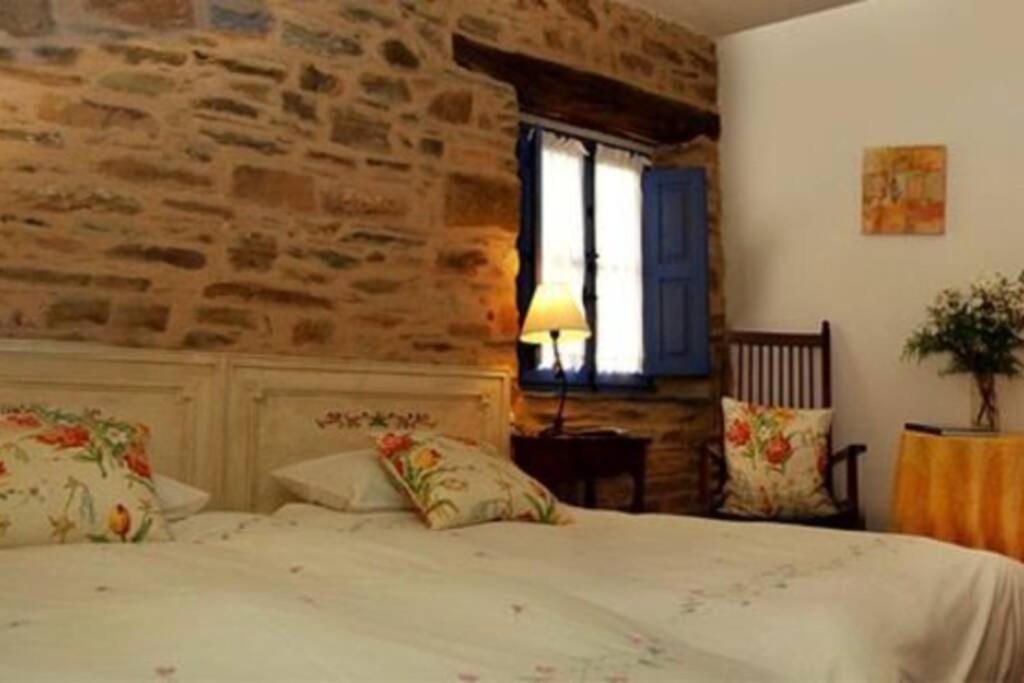 Vila Casa Camarga Santiago Millas Exteriér fotografie