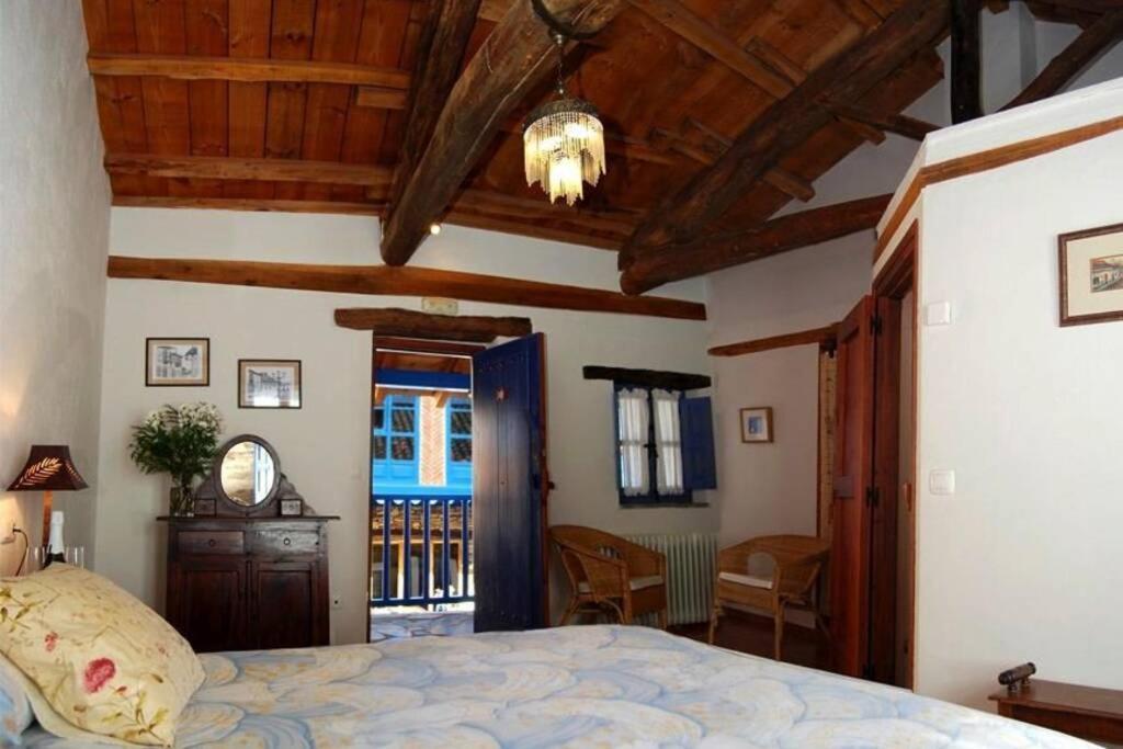 Vila Casa Camarga Santiago Millas Exteriér fotografie