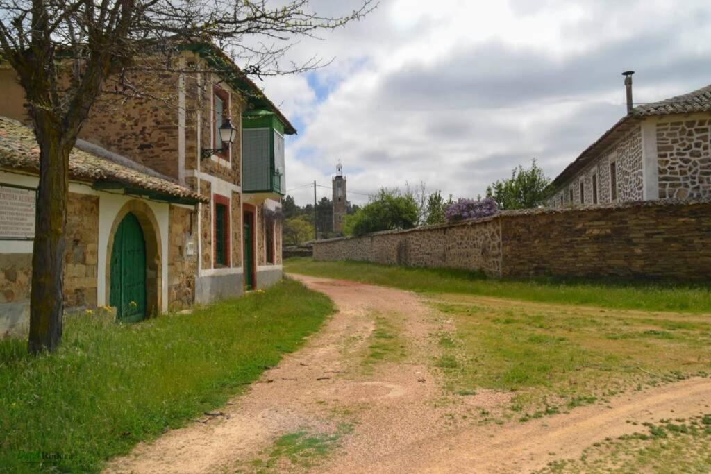 Vila Casa Camarga Santiago Millas Exteriér fotografie